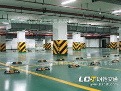 停車場(chǎng)交通安全設(shè)施